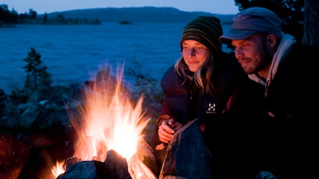 Vid lägerelden. Foto: Naturcentrum.